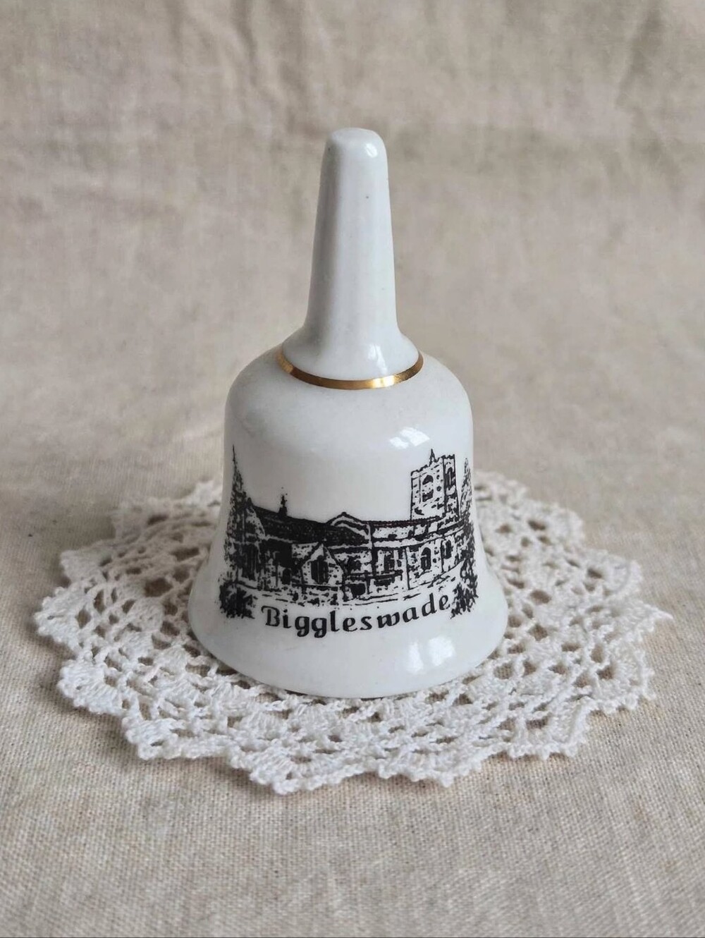 Vintage Norfolk China England Souvenir Bell - Biggleswade